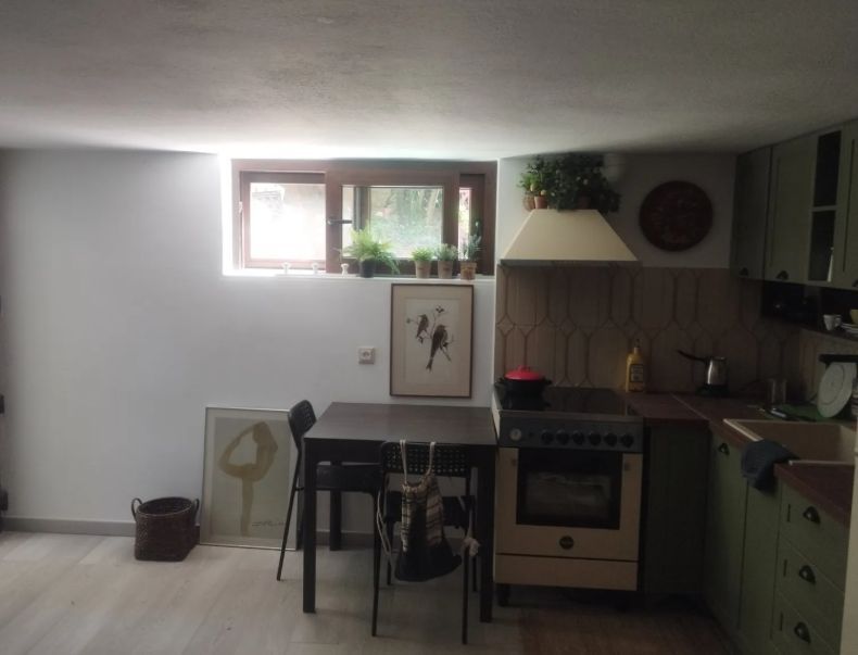 Photo 330072409
