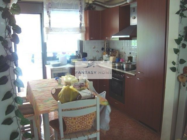 Photo 330159022