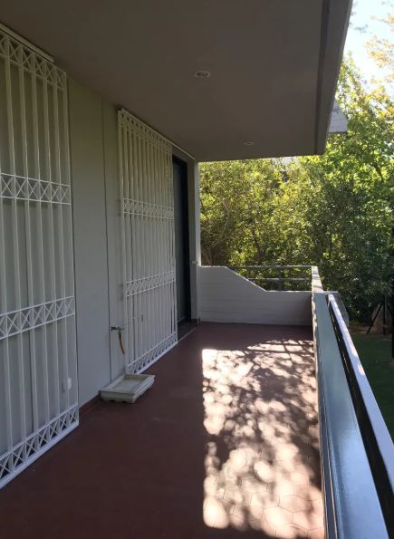 Photo 330362008