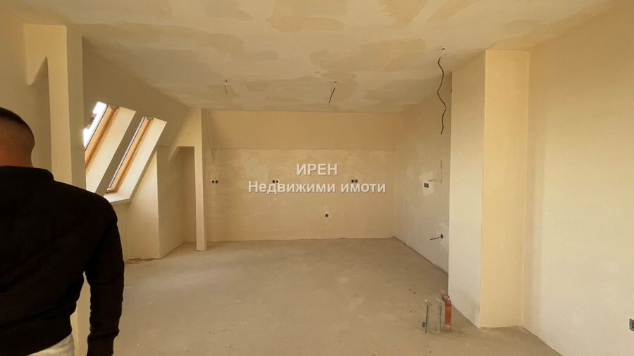 Снимка 330536398