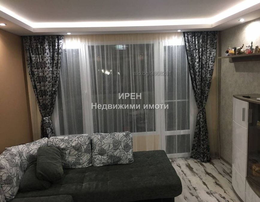 Снимка 330850507