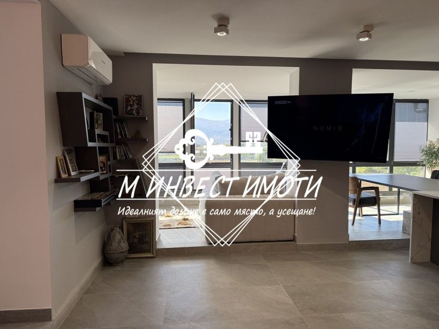 Снимка 330975706