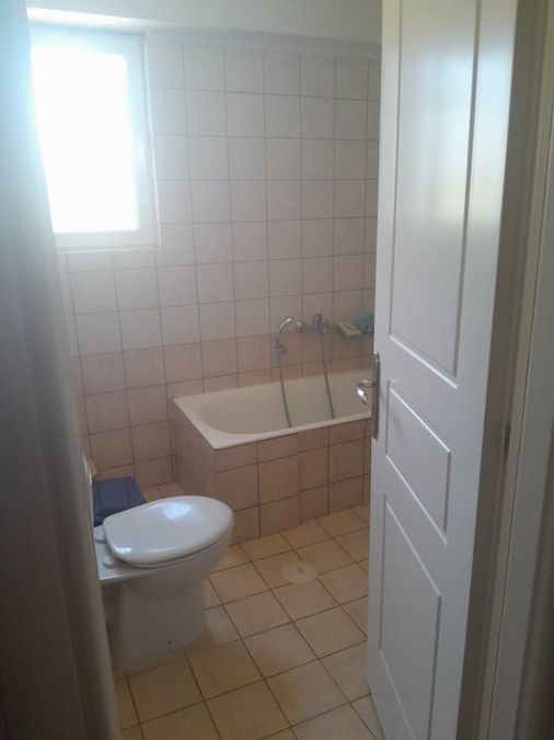 Photo 331583359