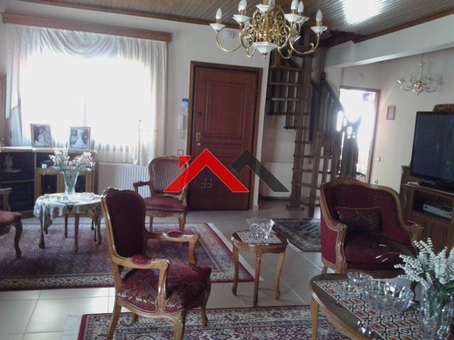 Photo 332363614