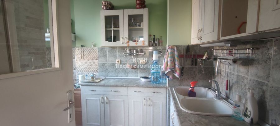 Снимка 332365678