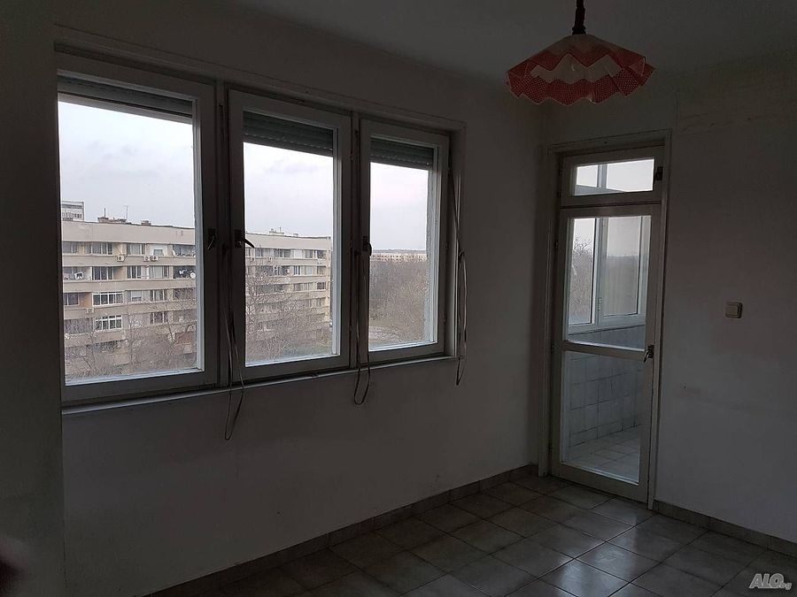 Снимка 332372134