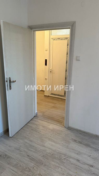 Снимка 335511718