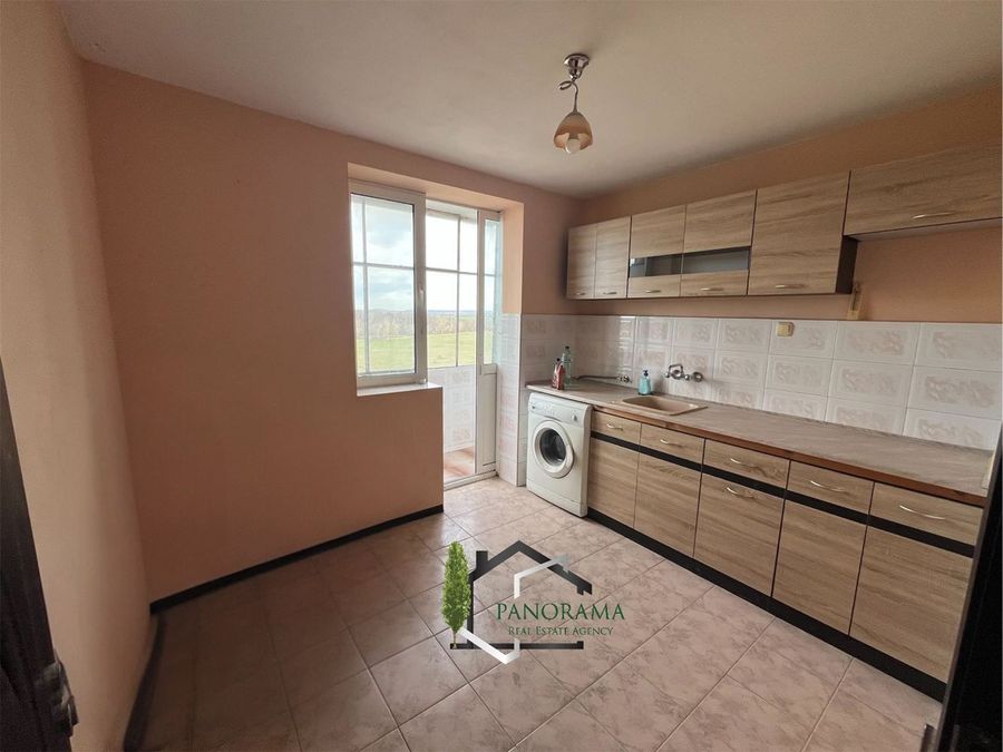 Снимка 335591812