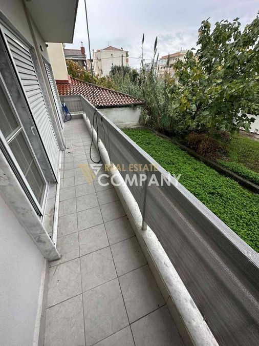 Photo 335859886