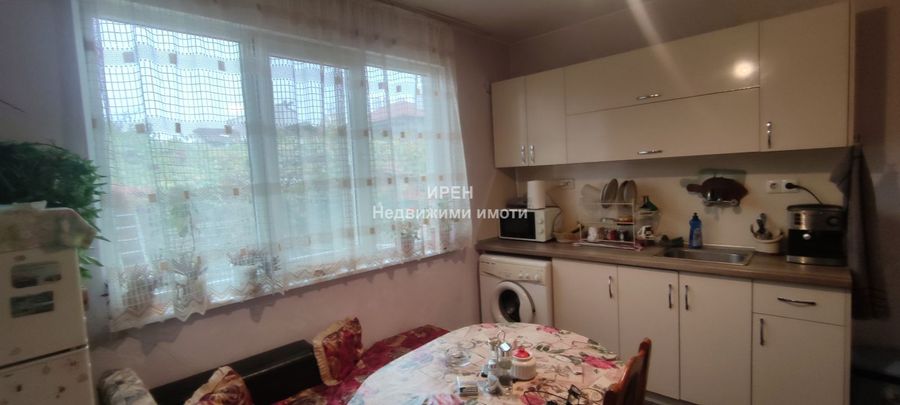 Снимка 337619797