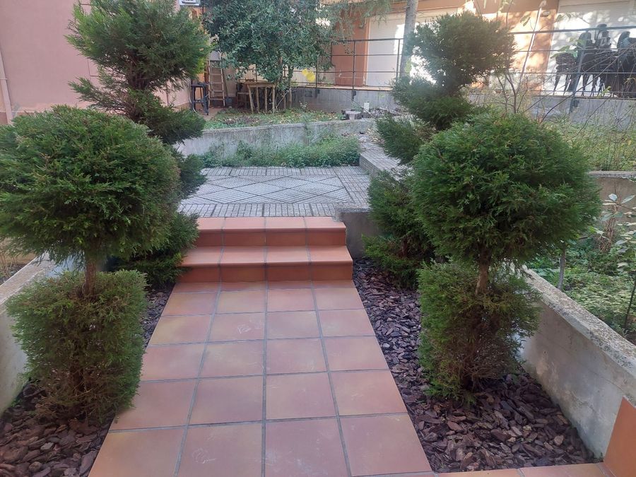 Photo 337658761