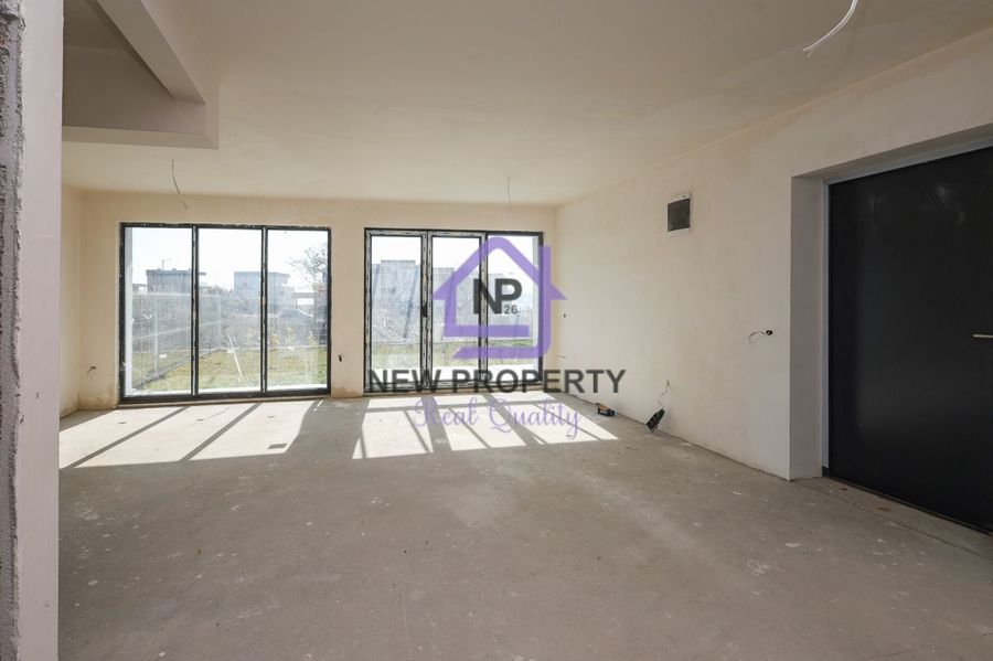 Снимка 337766809