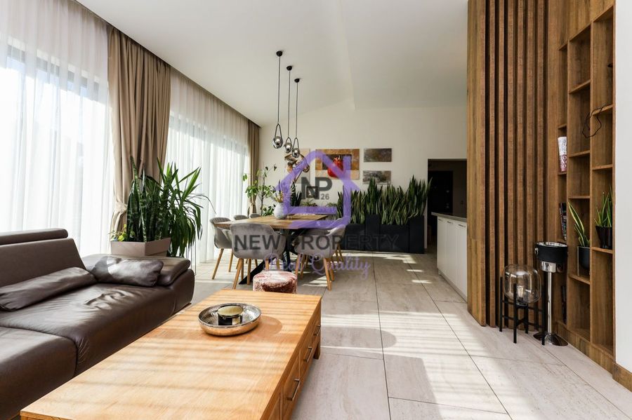 Снимка 337767373