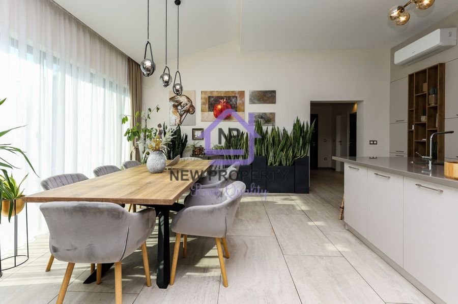 Снимка 337767376