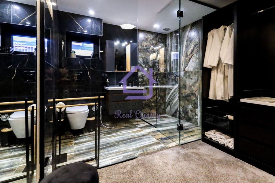 Снимка 337767409