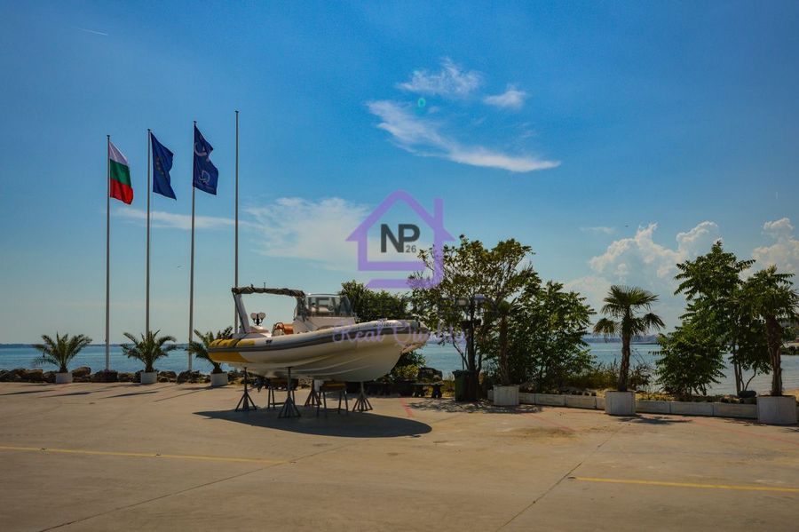 Снимка 337767640