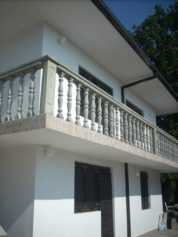 Exquisite Coastal Retreat in Sutomore, Bar 5