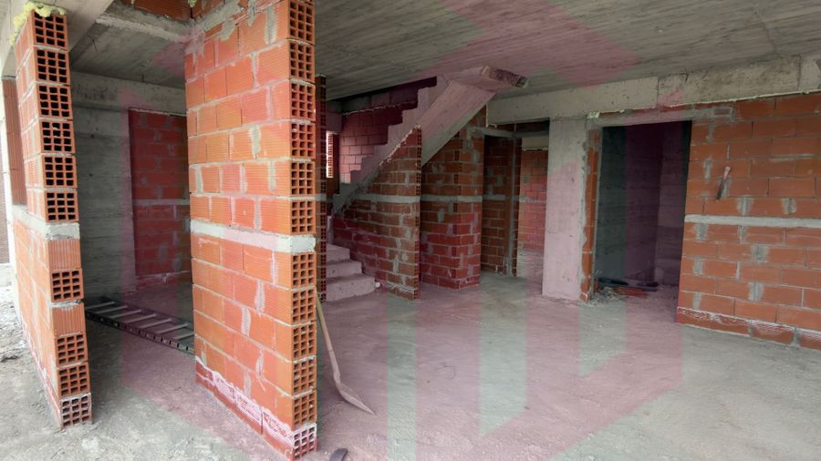 Photo 342967273