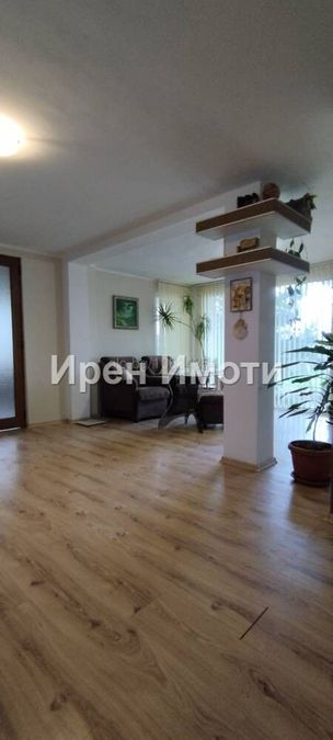 Снимка 343087963