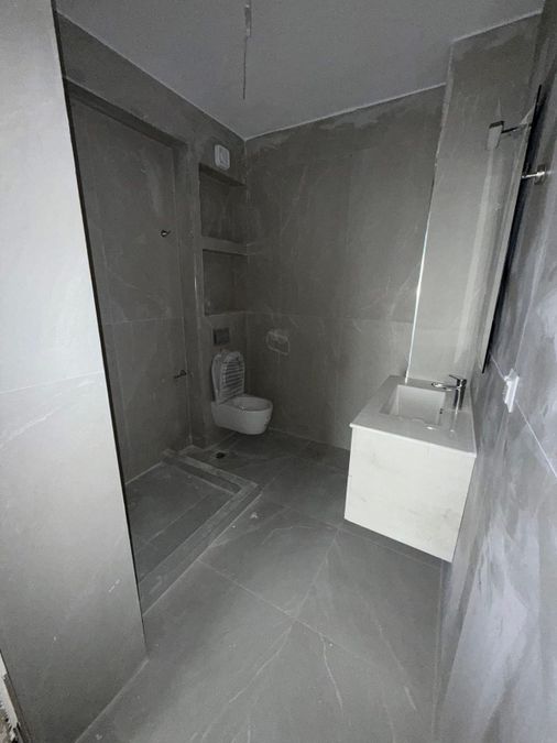 Photo 345055345