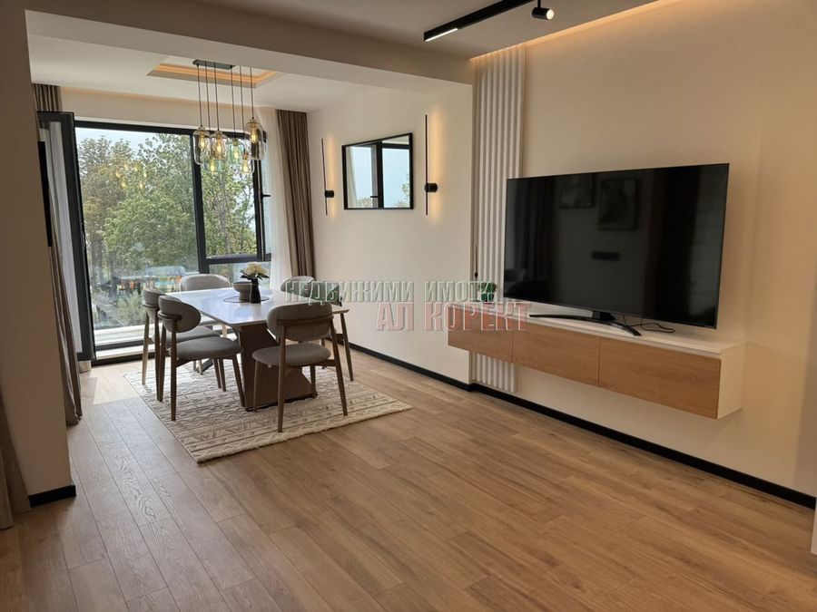 Снимка 346398769