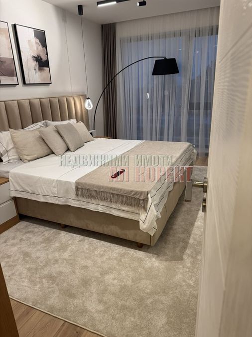 Снимка 346398772