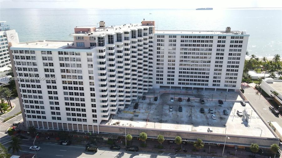 Снимка 346913041