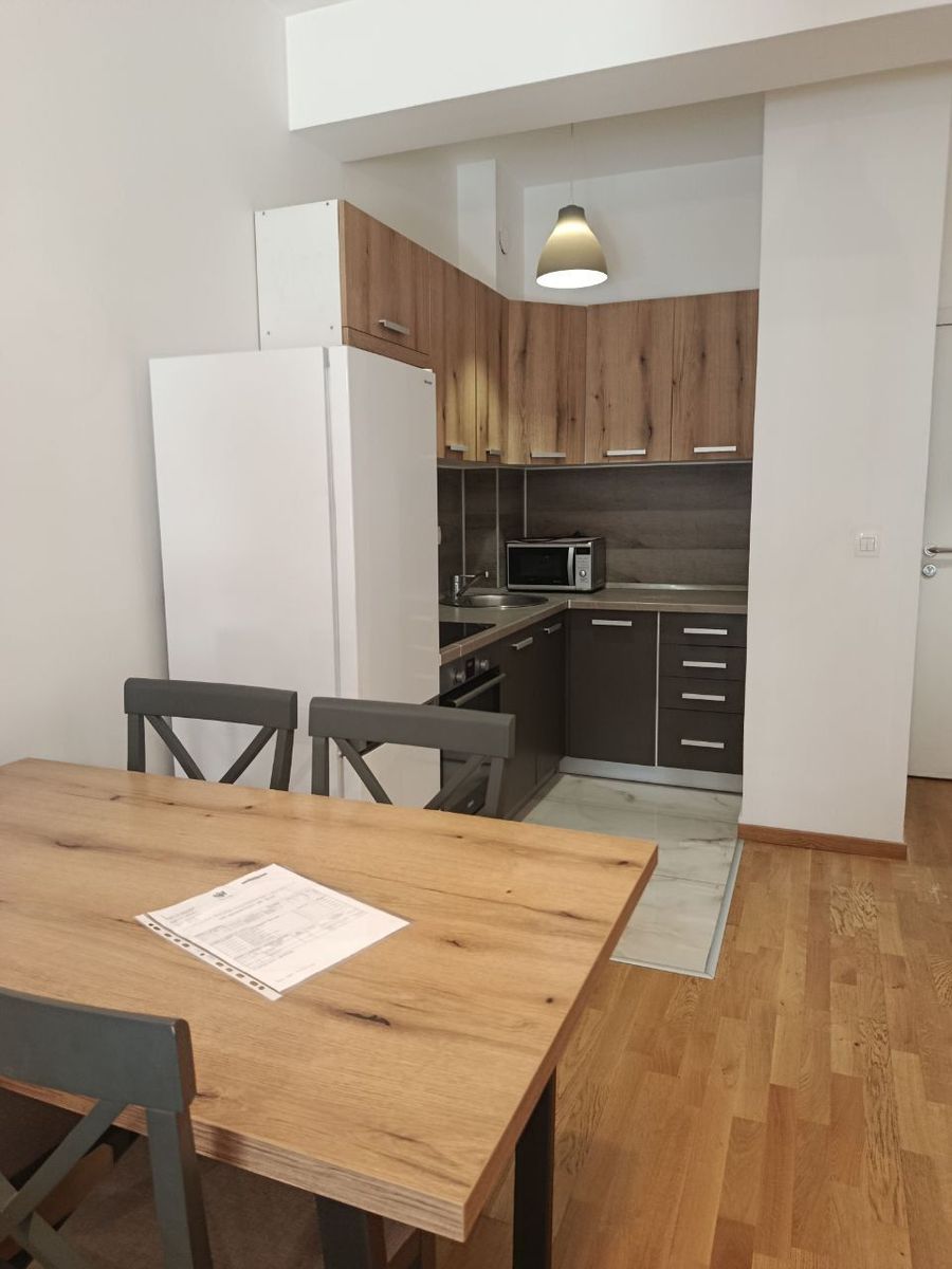 Elegant 1-Bedroom Apartment in Bar, Montenegro 7