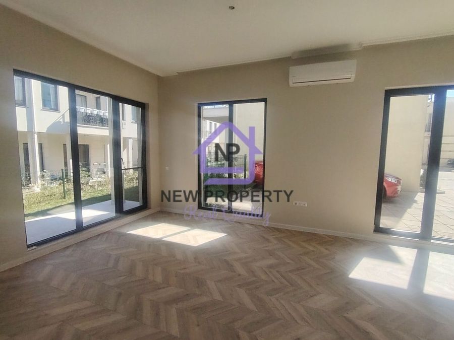 Снимка 347376169