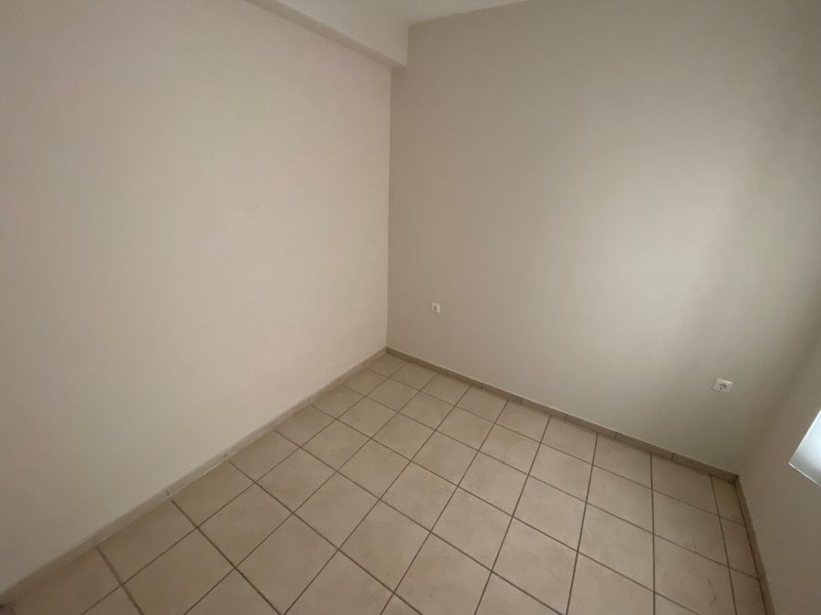 Photo 347758177