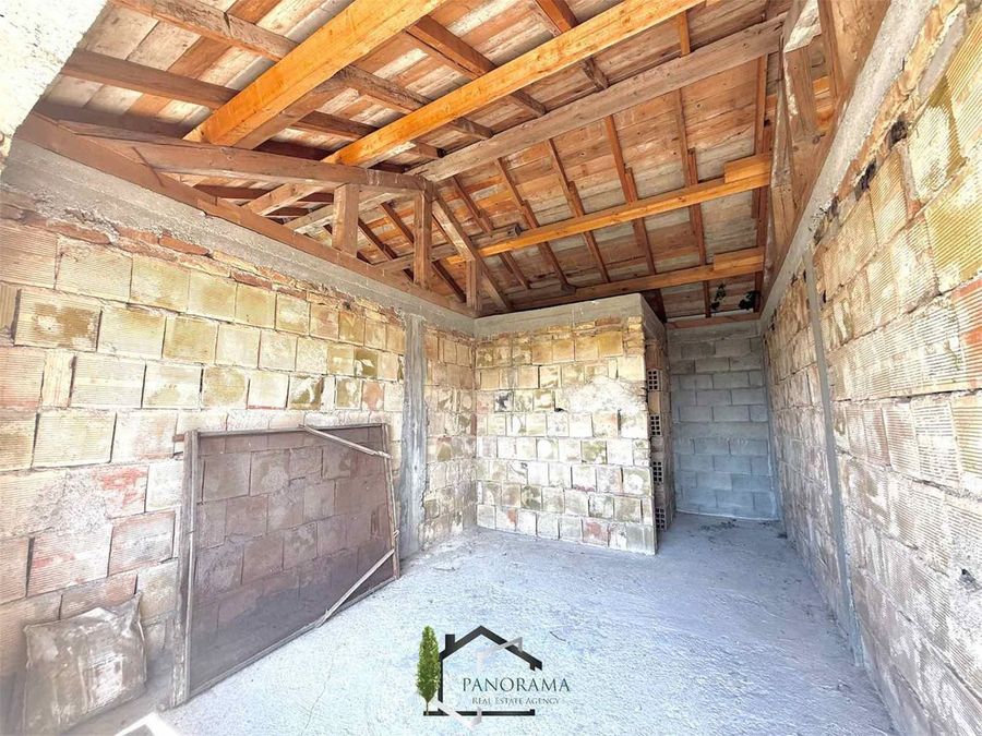 Снимка 348038509