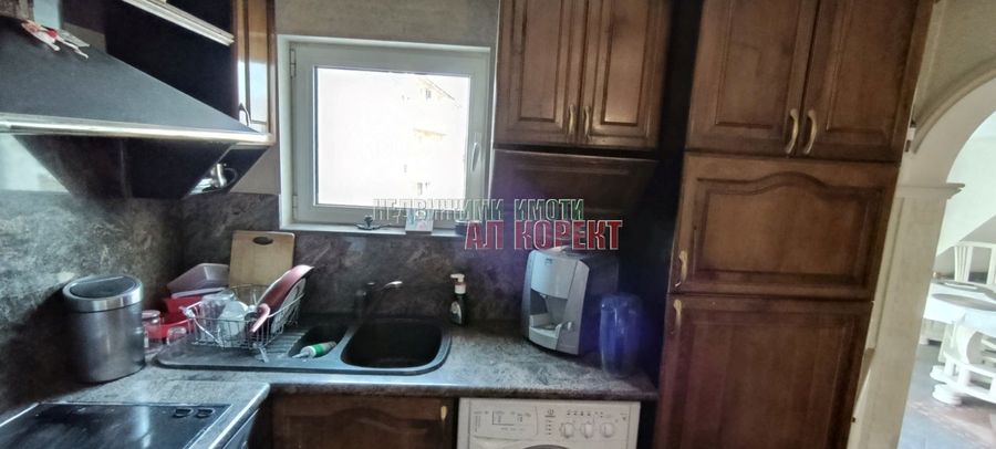 Снимка 348043780