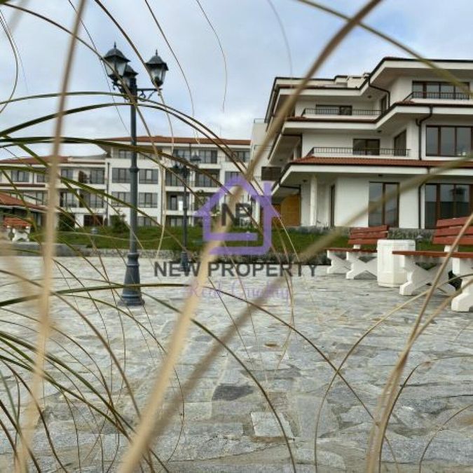 Снимка 348049909