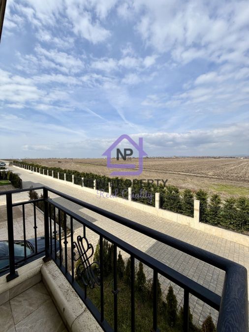 Снимка 348050035