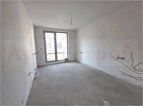 Снимка 348120760