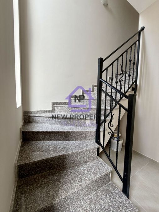 Снимка 348495547