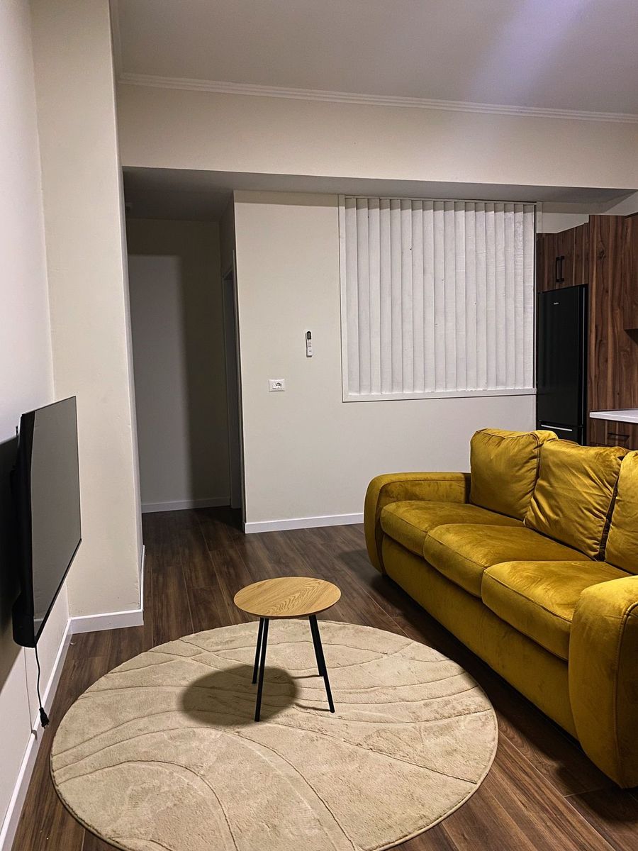 APARTAMENT ME QIRA 2+1 TE KOPSHTI ZOOLOGJIK ME POST PARKIMI