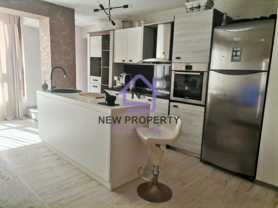 Снимка 348603043