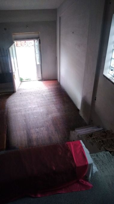 Photo 348984295