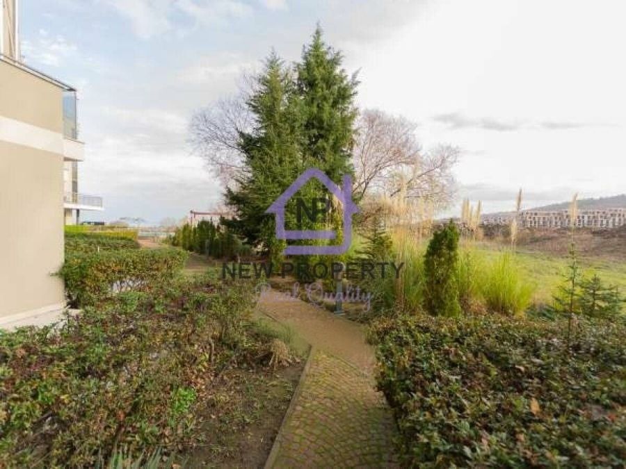 Снимка 349130545