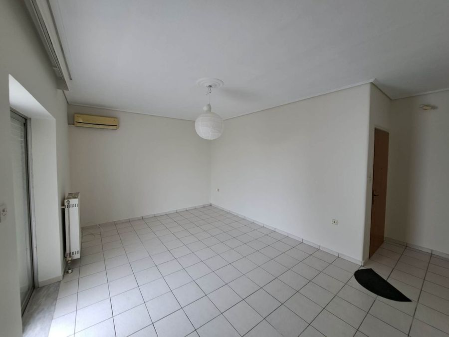 Photo 349669198