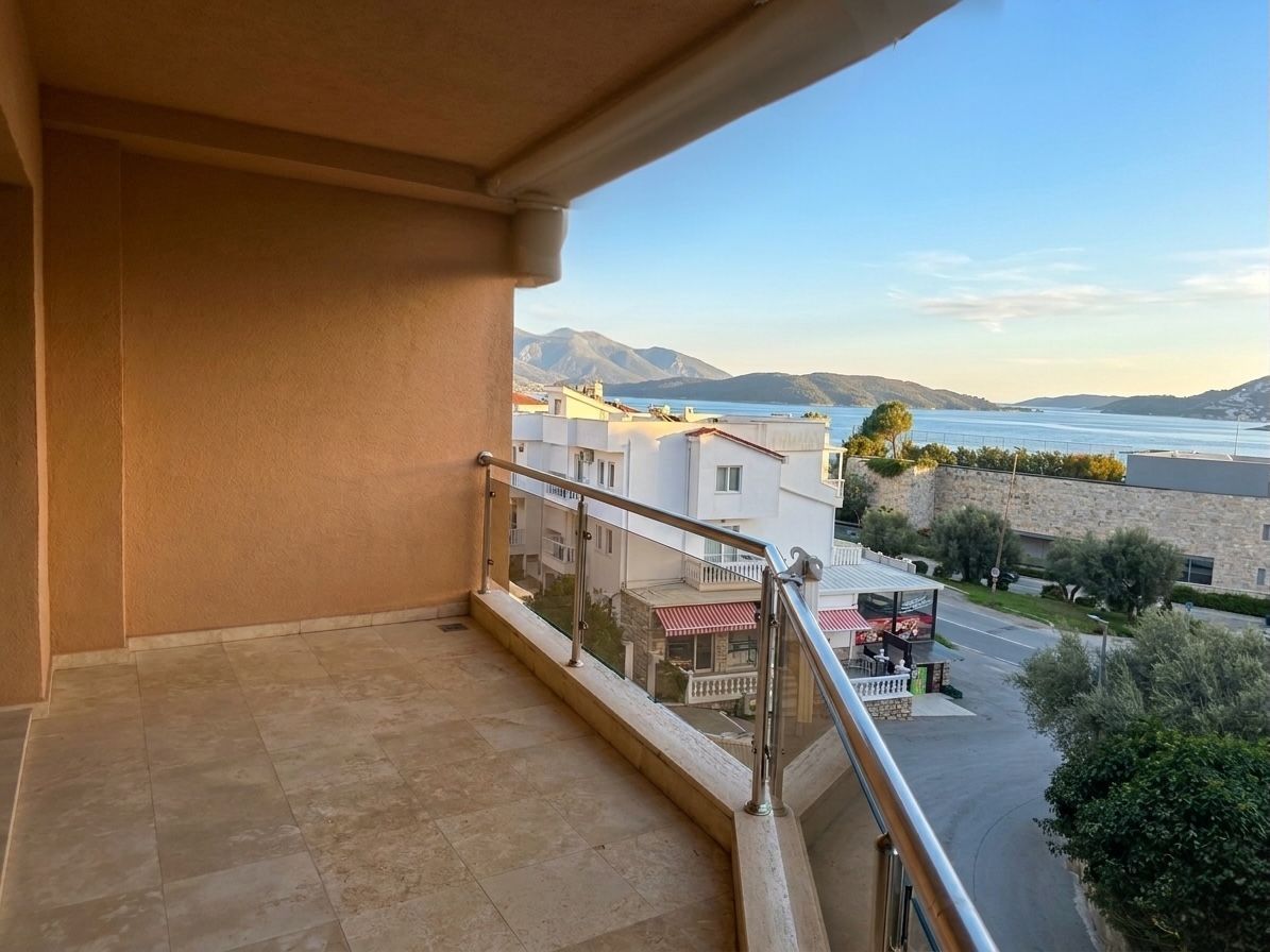 Penthouse Apartment 57m², Sveti Stefan, Budva 3