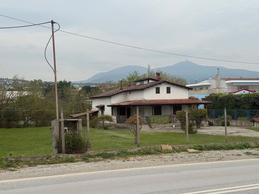 Photo 350750623