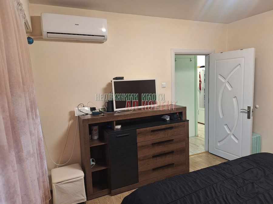 Снимка 350869246