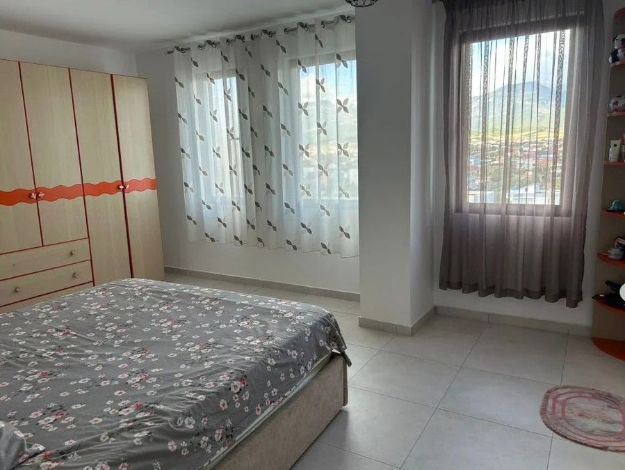 Foto 350973160