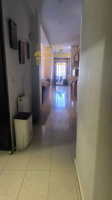 Photo 351716371
