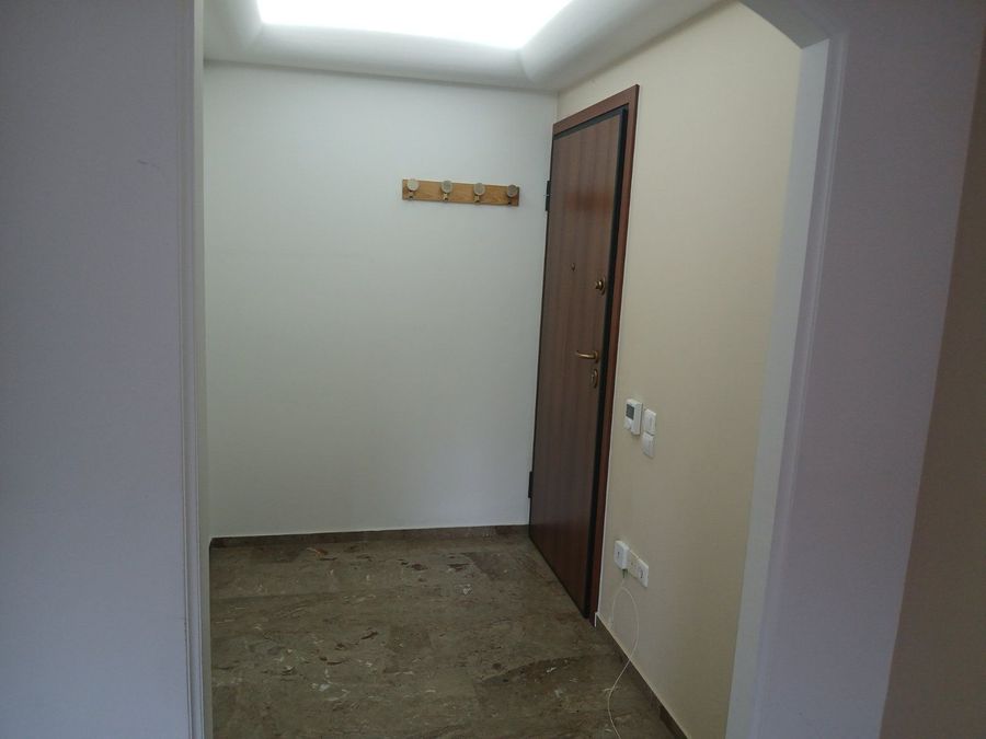 Photo 351870364