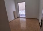 Photo 352165099