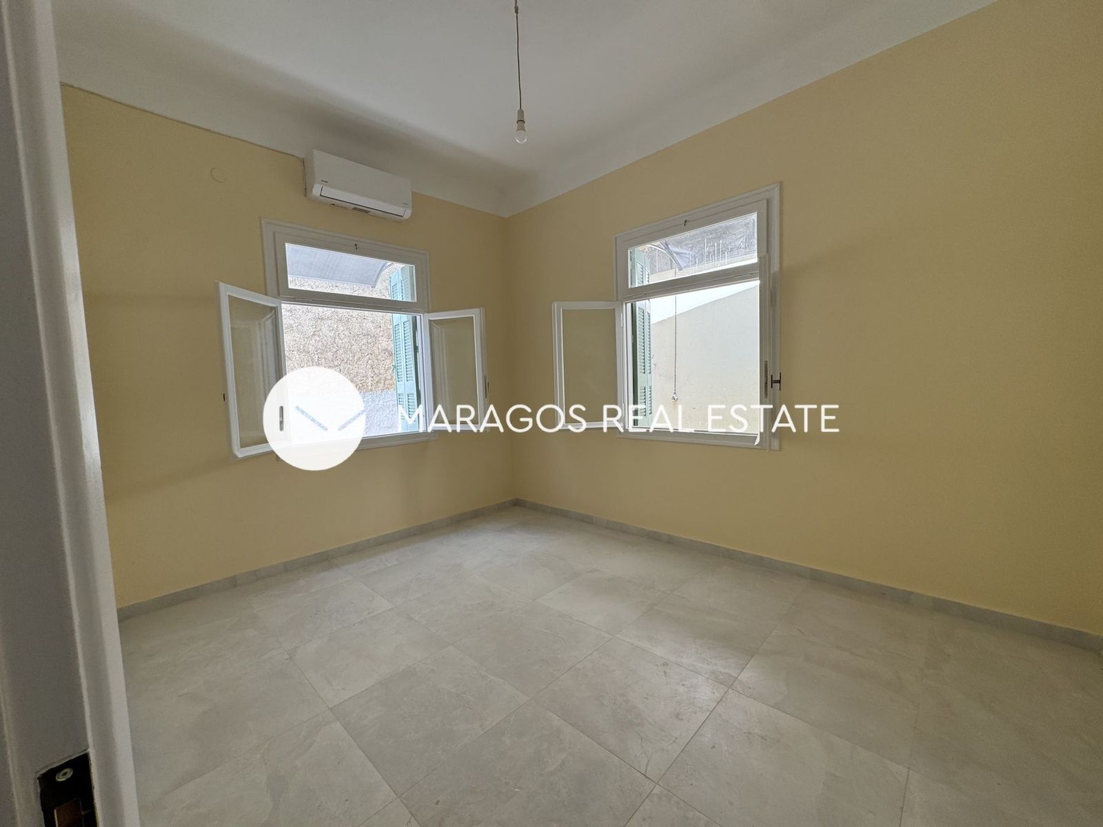 2105153 - Detached house For sale, Argos, 120 sq.m., €157.000