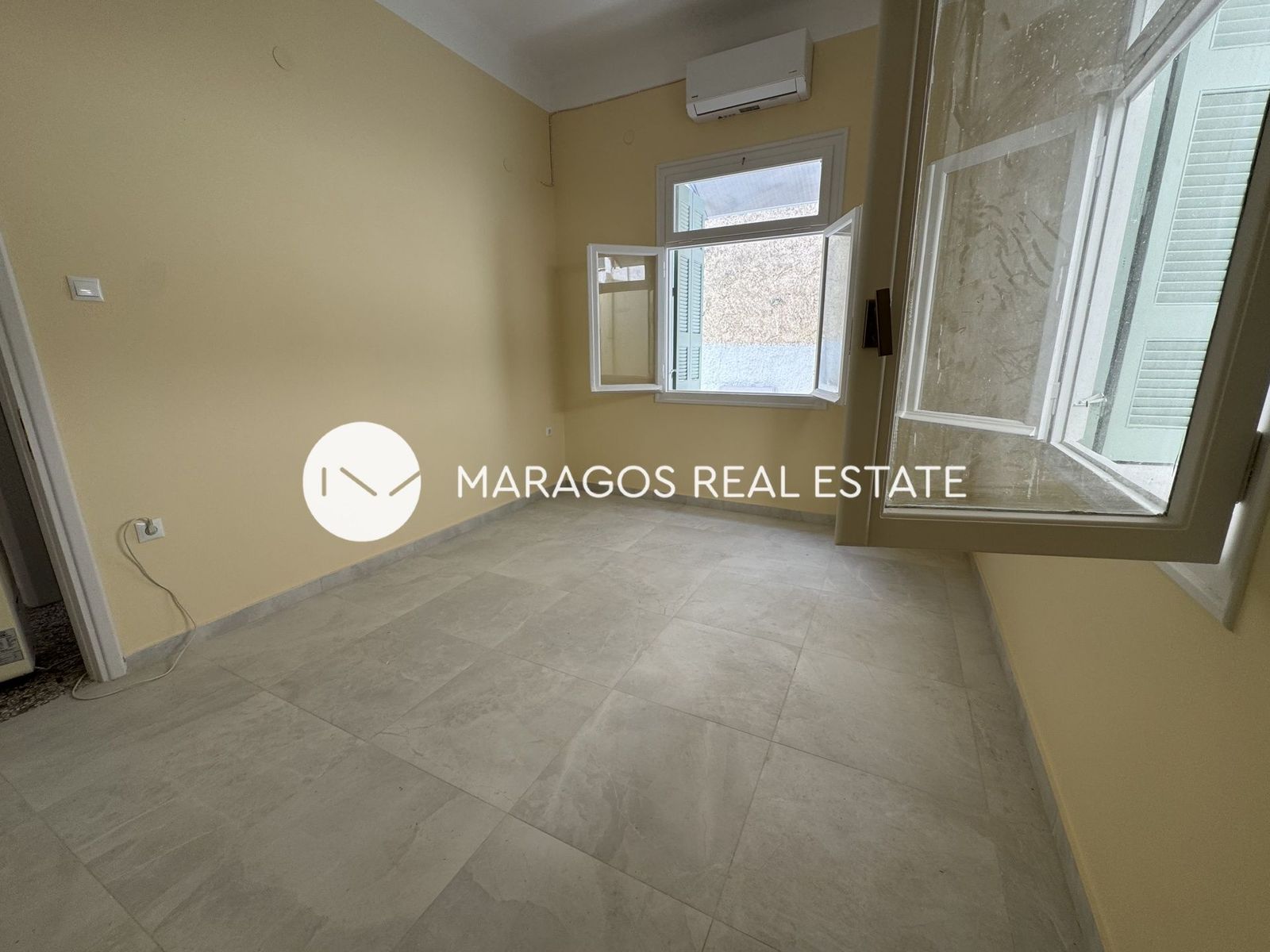 2105153 - Detached house For sale, Argos, 120 sq.m., €157.000
